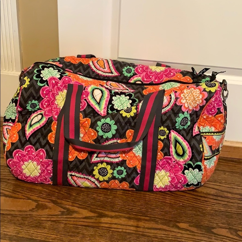 vera bradley duffle bag